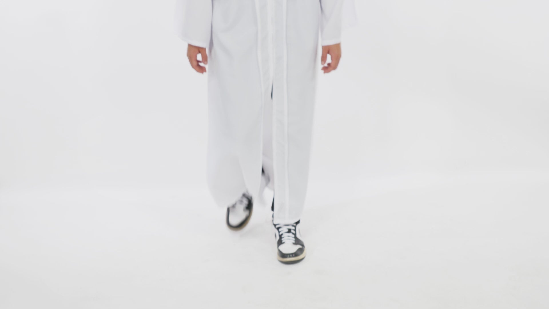 Matte White Bachelors Cap & Gown - College & University